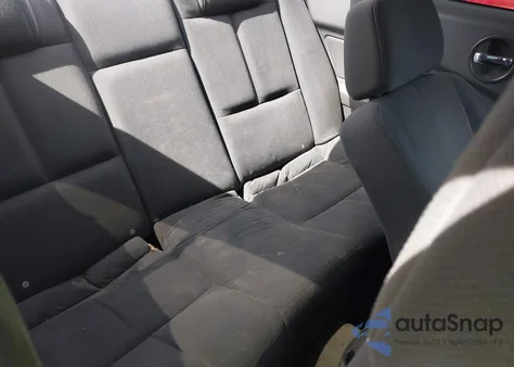 2005 Pontiac Grand Prix z USA, uszkodzony, nr VIN 2G2WP522951253383